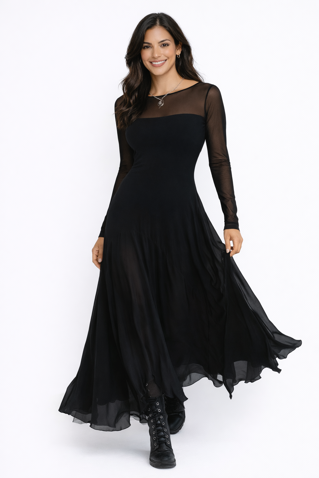 Lunaria™ | Vestido largo de tul negro con un encanto etéreo