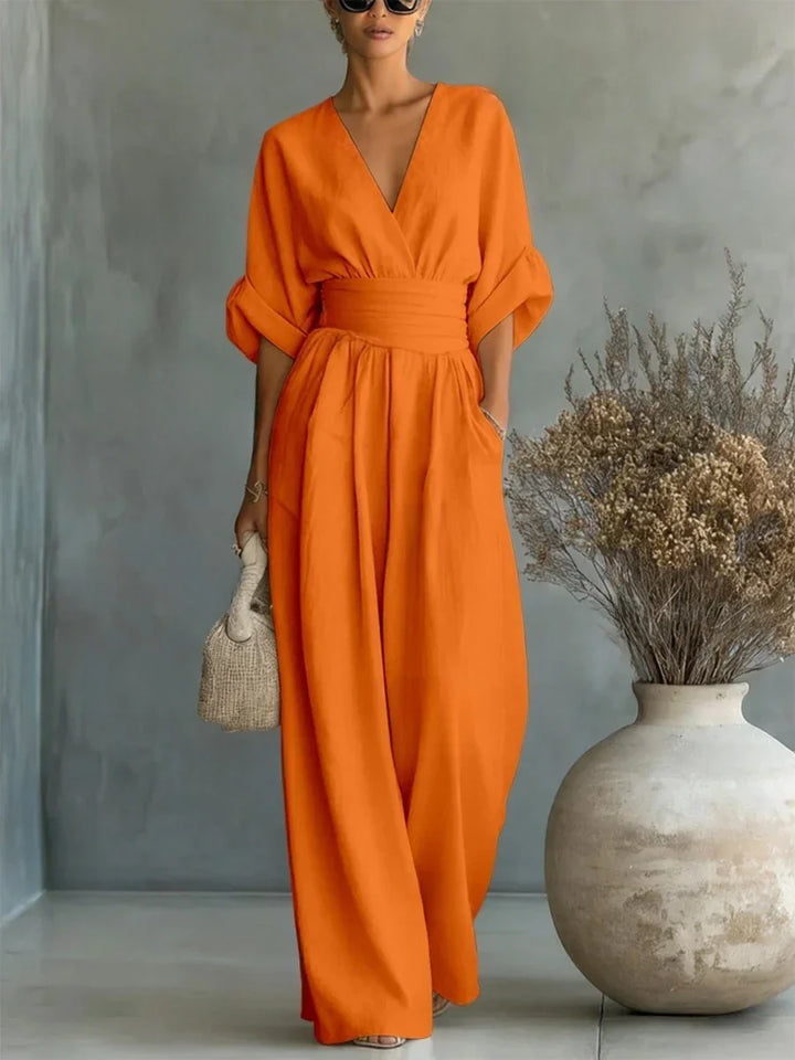 Mono elegante con cuello en V y cintura alta