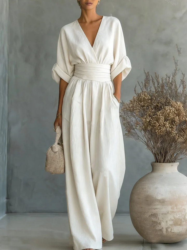 Mono elegante con cuello en V y cintura alta